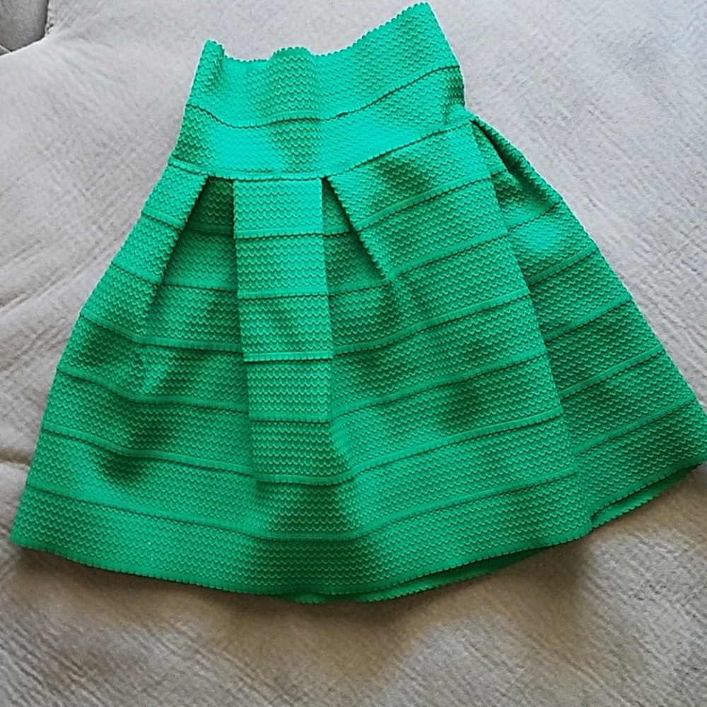 H&M high waist flare skirt